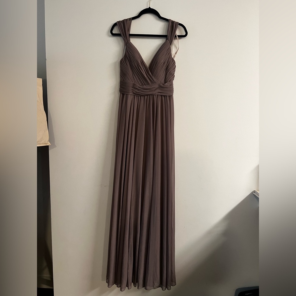 Chic Gown with Elegant Flow